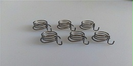 电池弹簧是正极还是负极